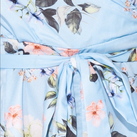 Floral Wrap Front Cross Back Belted Playsuit - Picture 5 of 6